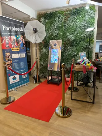 Photobooth miroir tapis rouge mariage