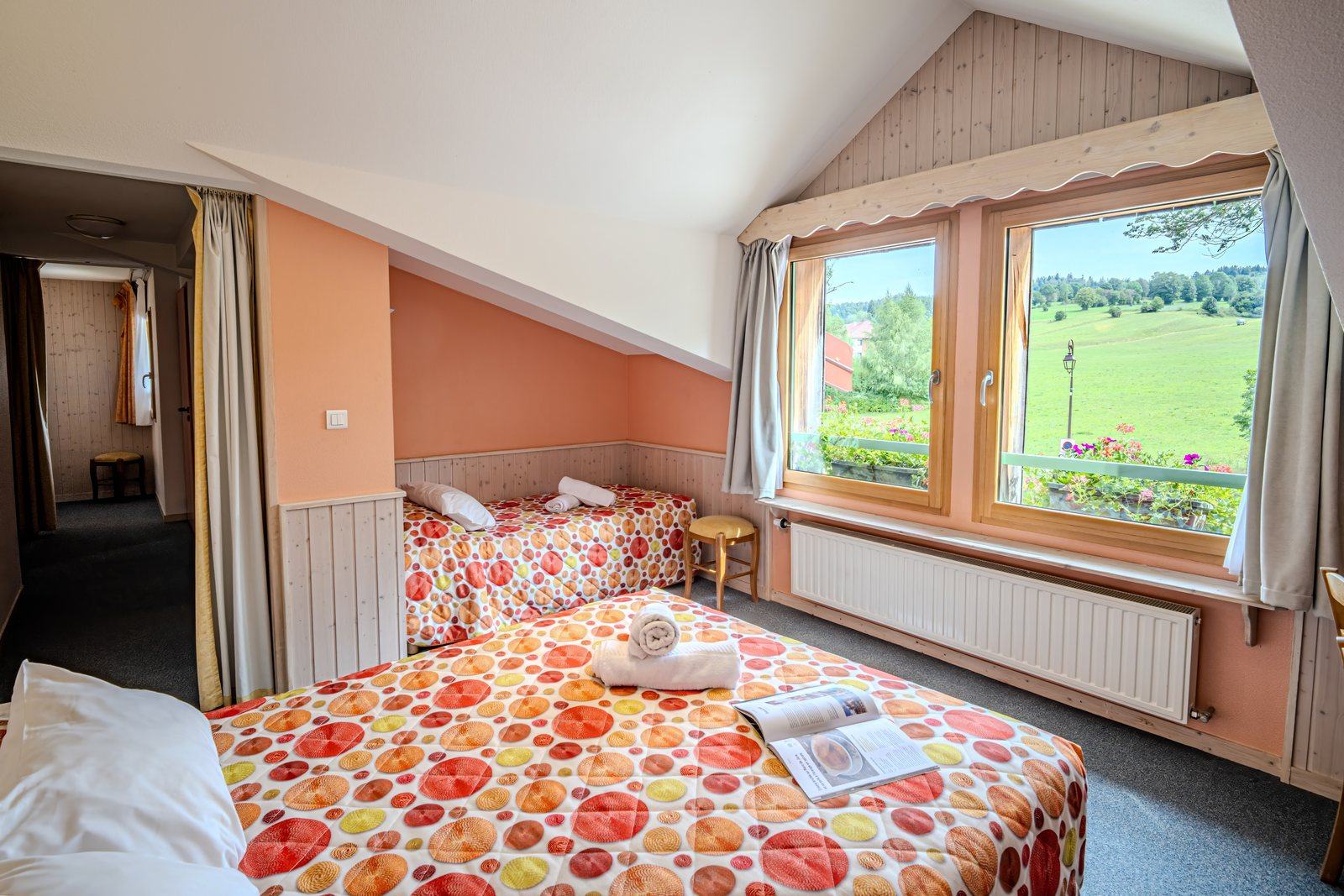 Chambre familiale avec espace enfant — Hôtel Étoile des Neiges