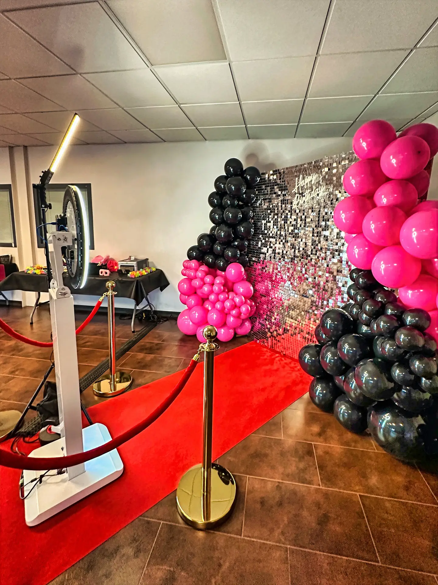 SelfyBox Pro décoration événementielle Happy Birthday